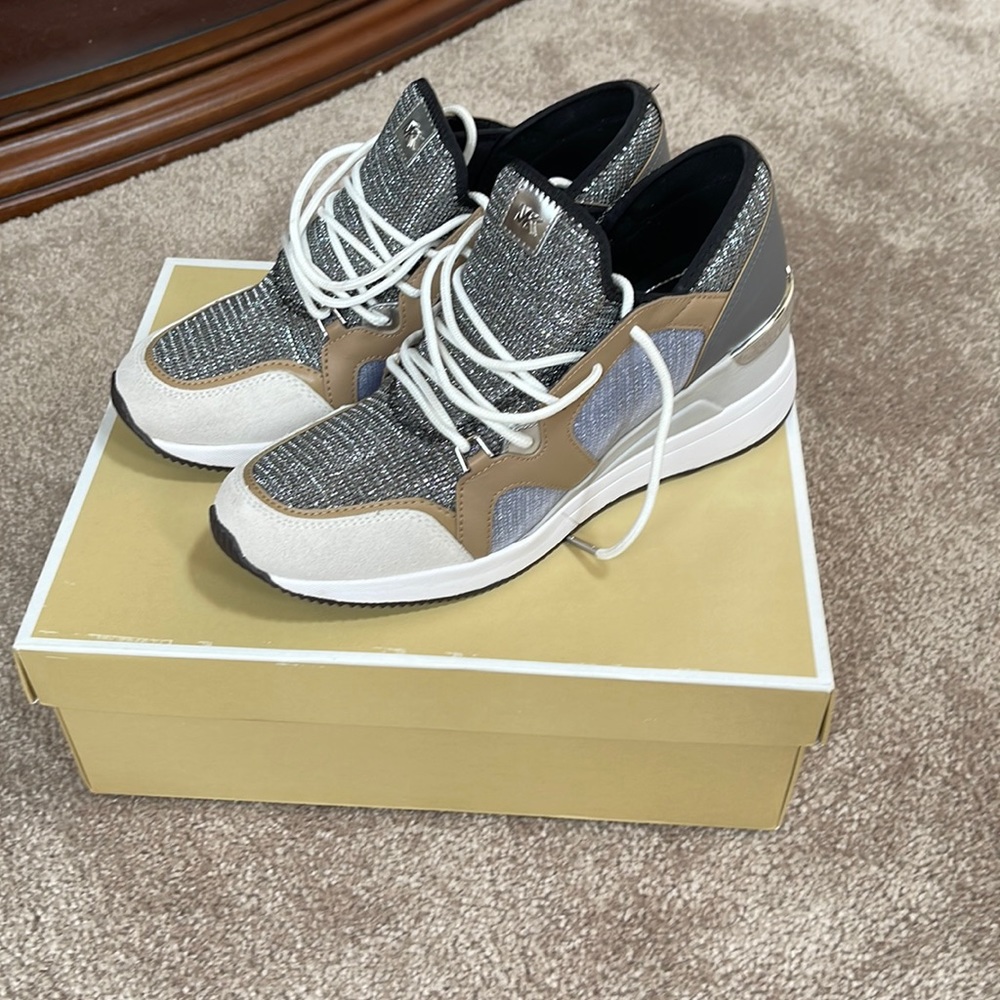 Dress sneakers